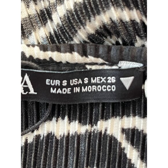 Zara Womens Zebra Print Ruched Ruffle Sleeve Top S Black & White Polyester NWT - Picture 4 of 9